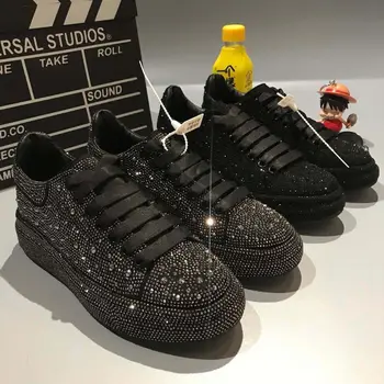 Стильные черные туфли с бриллиантовым декором для мужчин и женщин
